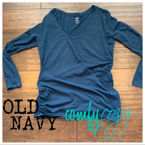 Old Navy Tops - Old Navy fitted MATERNITY long sleeve top LARGE